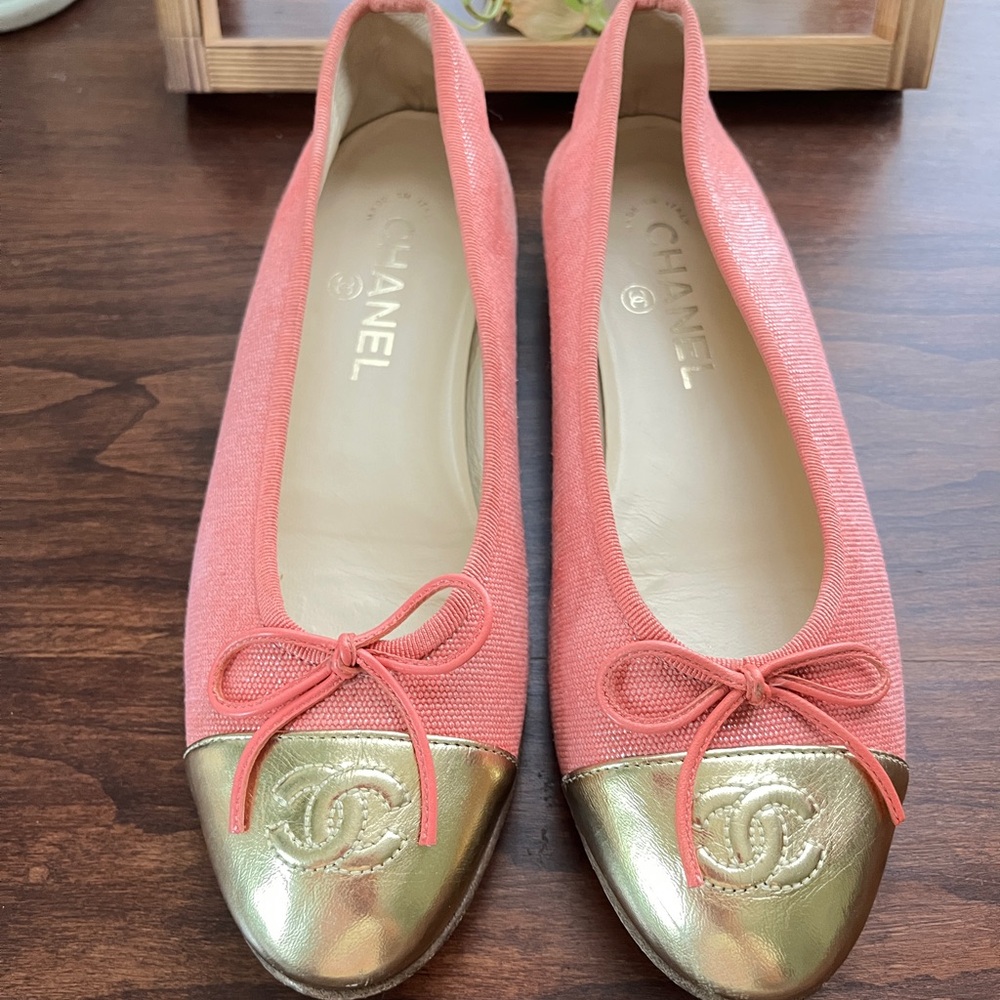 Chanel Pink and Gold Ballet Flats with Decorative Bows